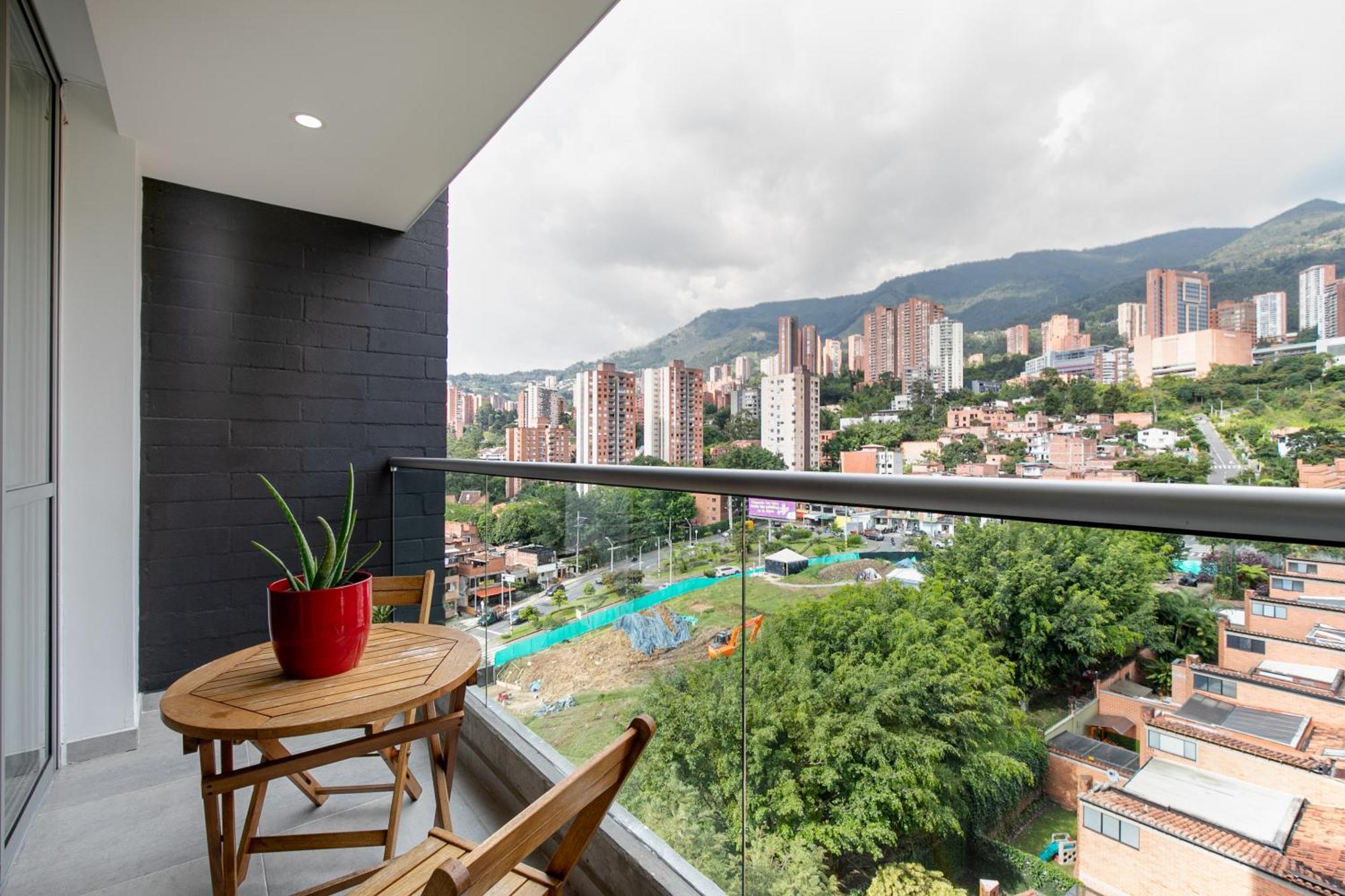 Apartamentos Borbon Suites Medellín Exterior foto